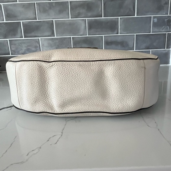 Coach Elle Hobo Shoulder Crossbody Handbag Hobo Pebbled Leather Off White - Picture 6 of 16